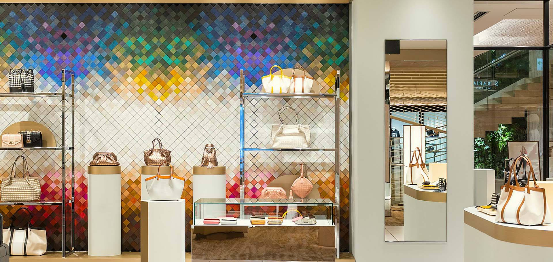 New Louis Vuitton's store in Tokyo and its guaranteed shopping
