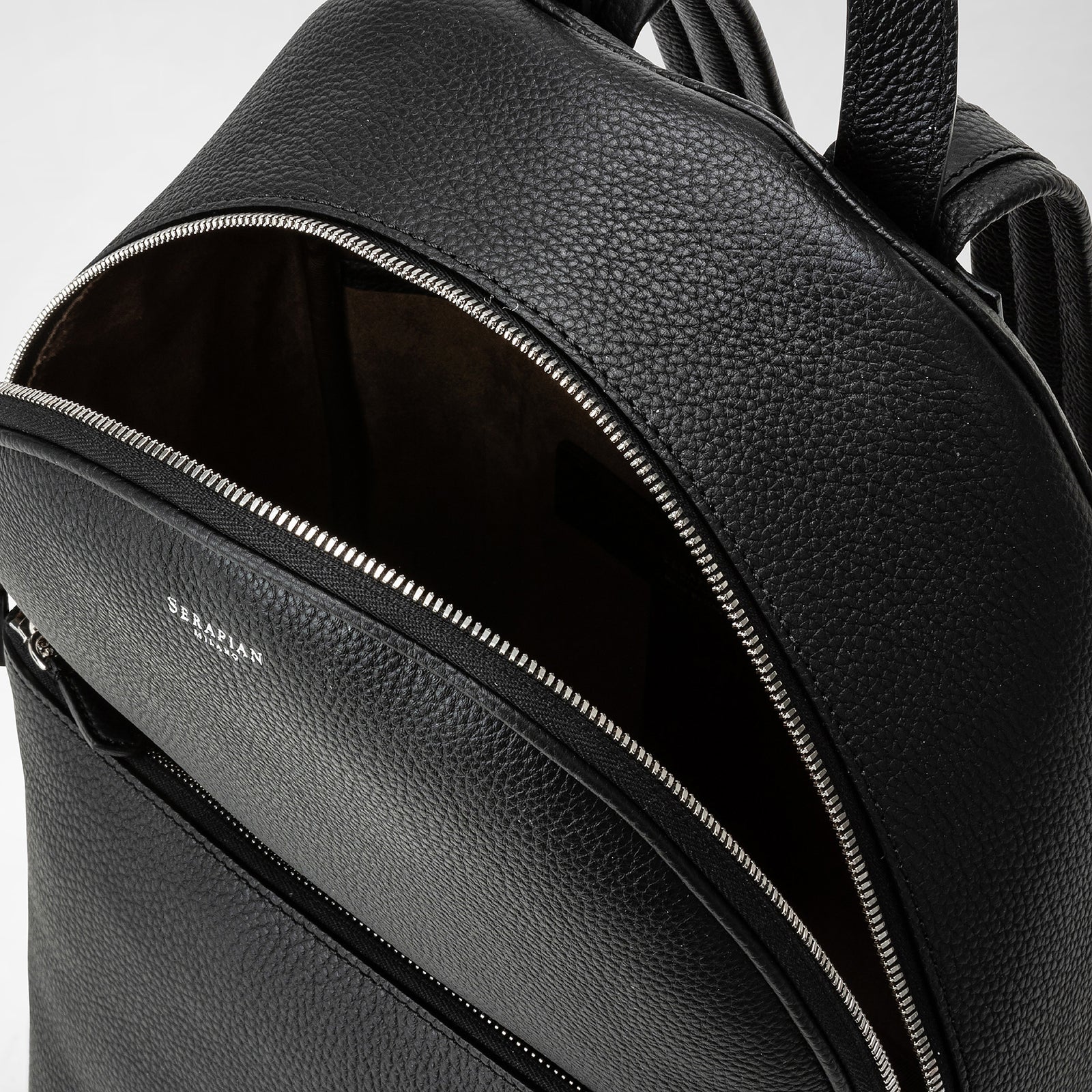 Backpack in cachemire leather black – Serapian Boutique Online