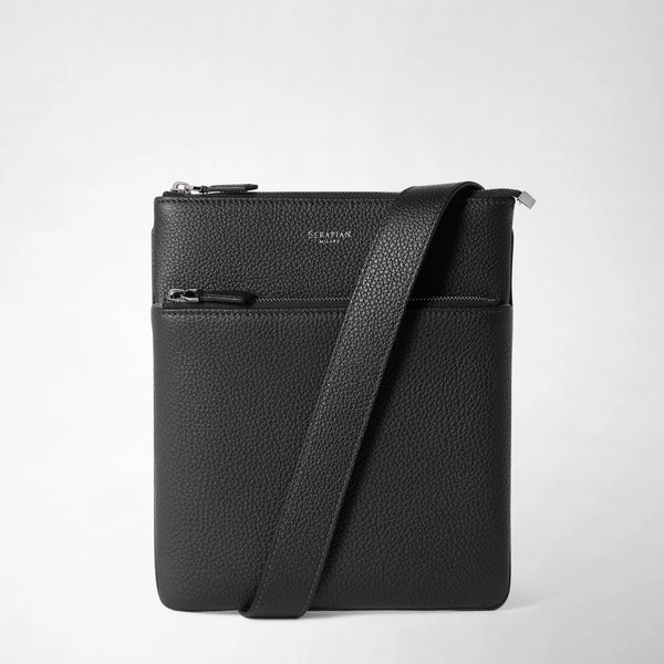 Flat messenger in cachemire leather - black