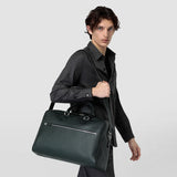 Medium weekender in cachemire leather - navy blue