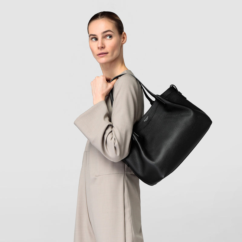 Small secret tote bag in rugiada leather - black