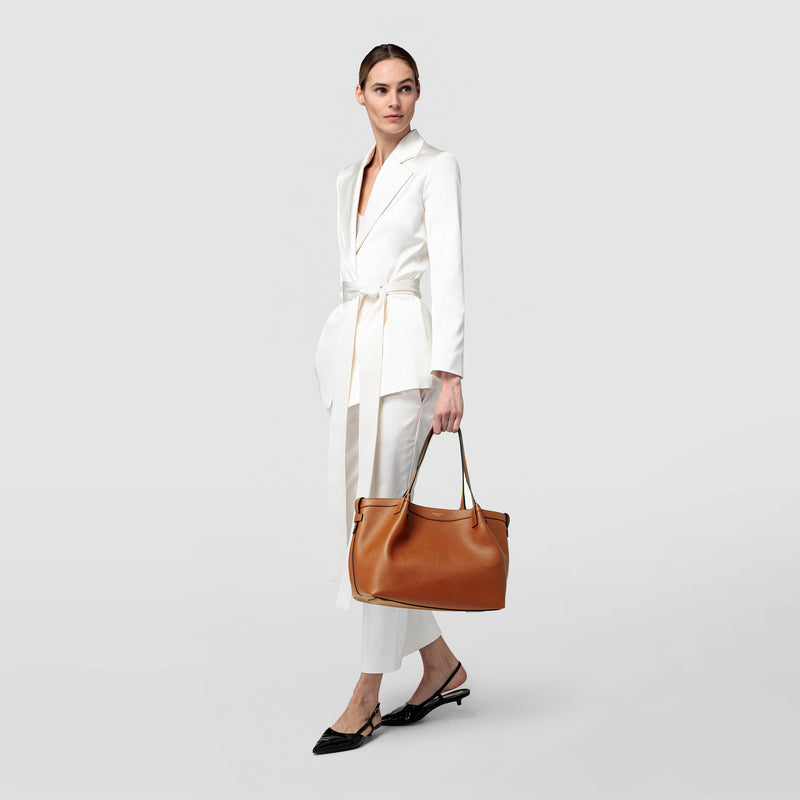 Small secret tote bag in rugiada leather - cuoio