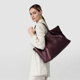 Secret tote bag in rugiada leather - dark plum