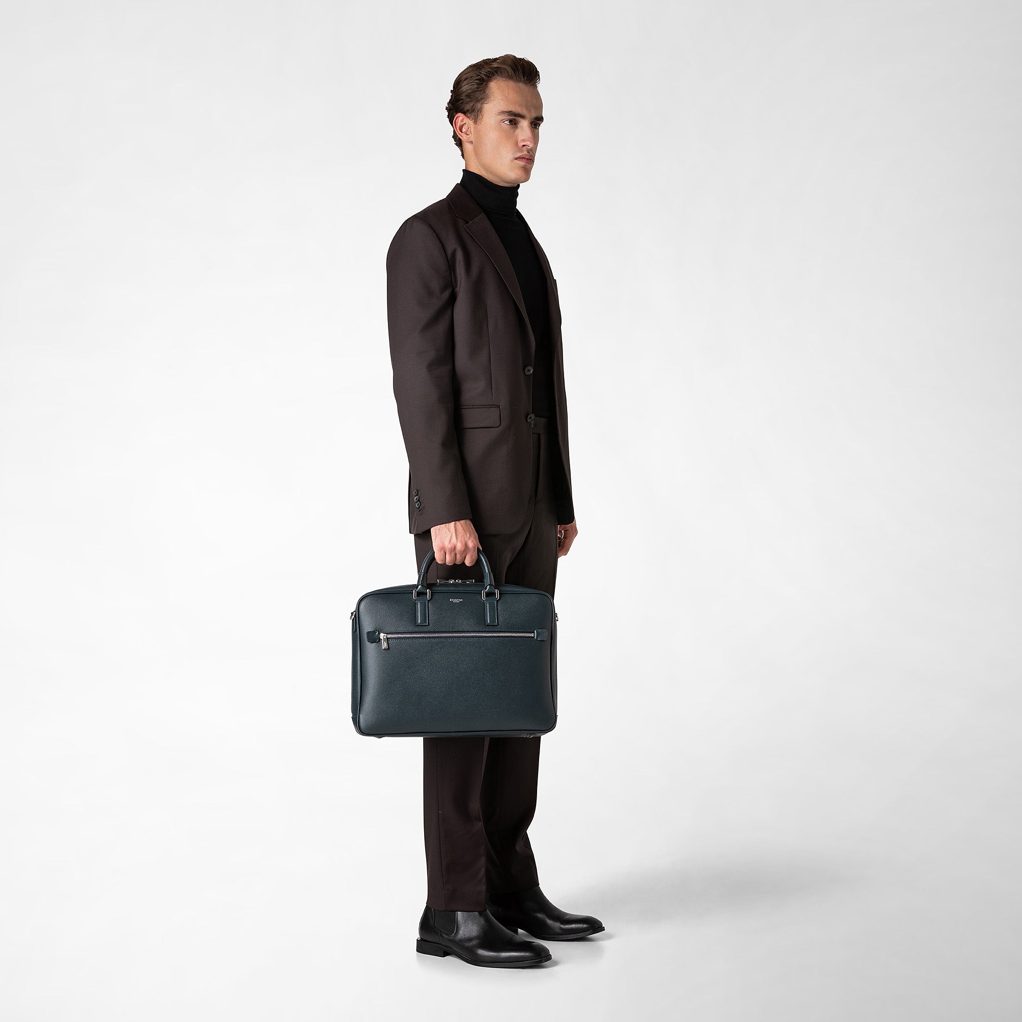 Slim briefcase in evoluzione leather navy blue – Serapian Boutique 