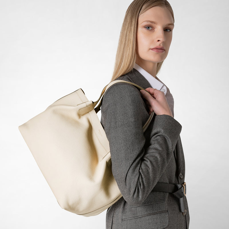 Milan - Soft Leather Tote Bag in Dark Taupe