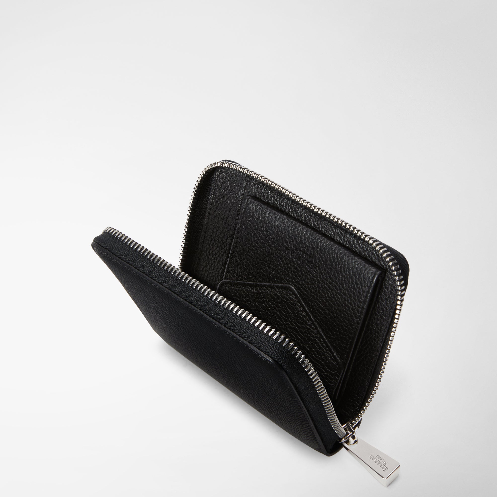 Mini zip around wallet in rugiada leather black – Serapian 